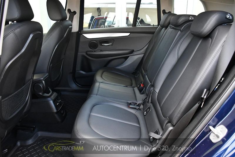 BMW Řada 2 218d GRAND TOURER NAVI PDC HUD - fotka 18 z 49
