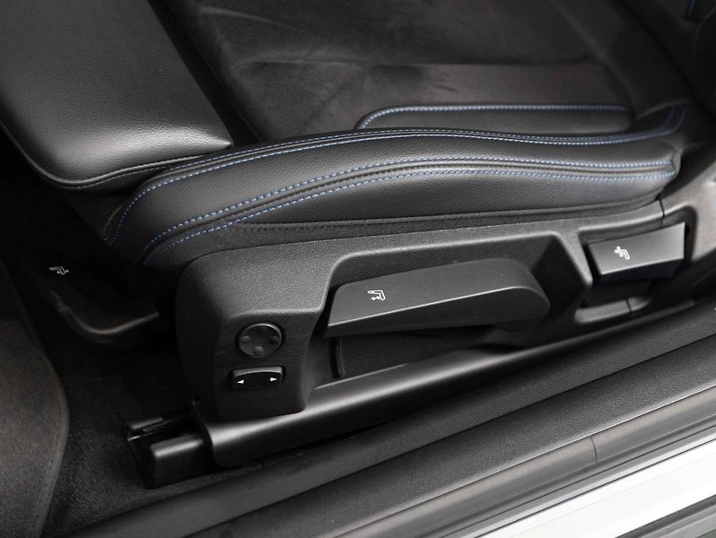 BMW Řada 4 420i Coupé Coupé - fotka 20 z 21