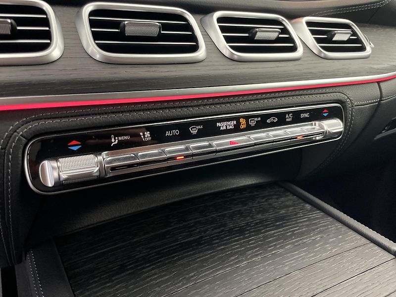 Mercedes-Benz GLE 450d 4Matic AMG - fotka 34 z 36
