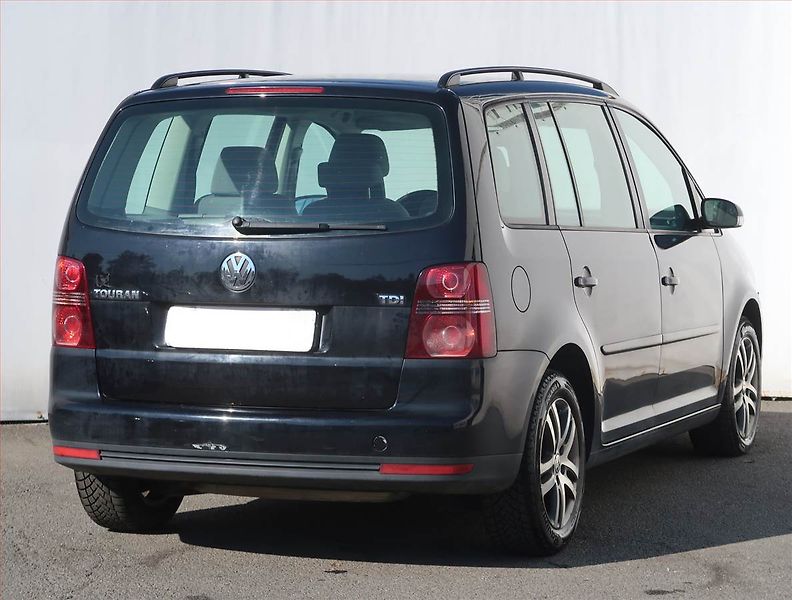Volkswagen Touran (2008) 1.9 TDI, Tempomat - fotka 5 z 18
