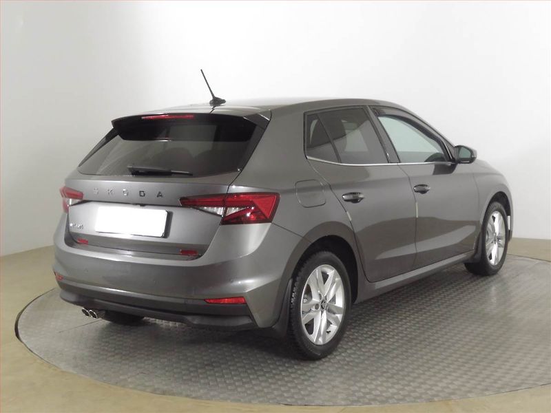 Škoda Fabia (2025) Top Selection 1.0 TSI - fotka 5 z 18