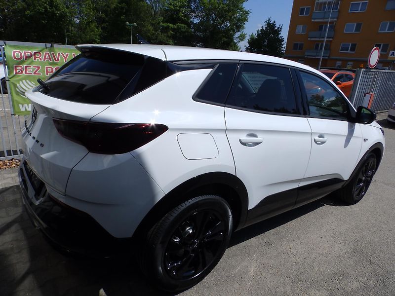 Opel Grandland (2023) 1.2Turbo 96kW - fotka 5 z 36