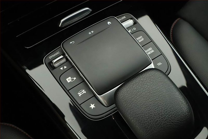 Mercedes-Benz CLA (2020) 200 - fotka 16 z 20