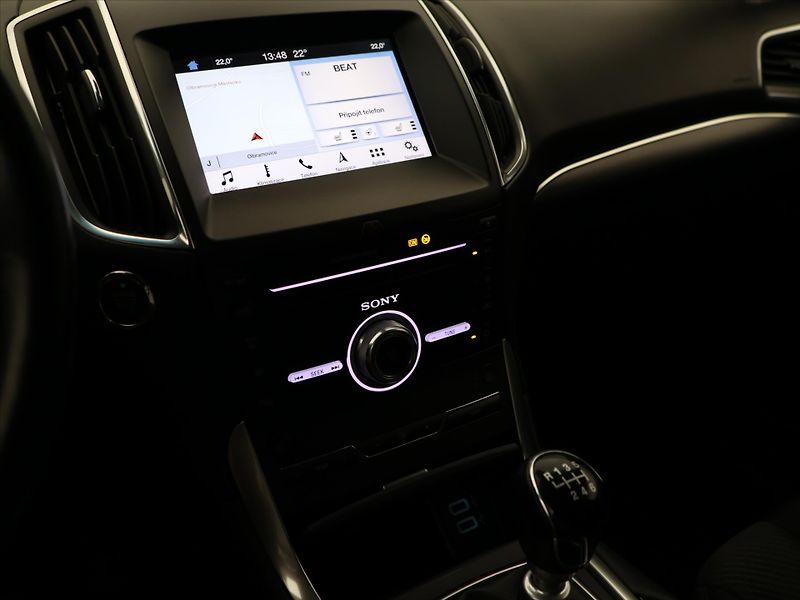 Ford Edge 2,0 TDCI 132kW AWD DPH - fotka 20 z 32