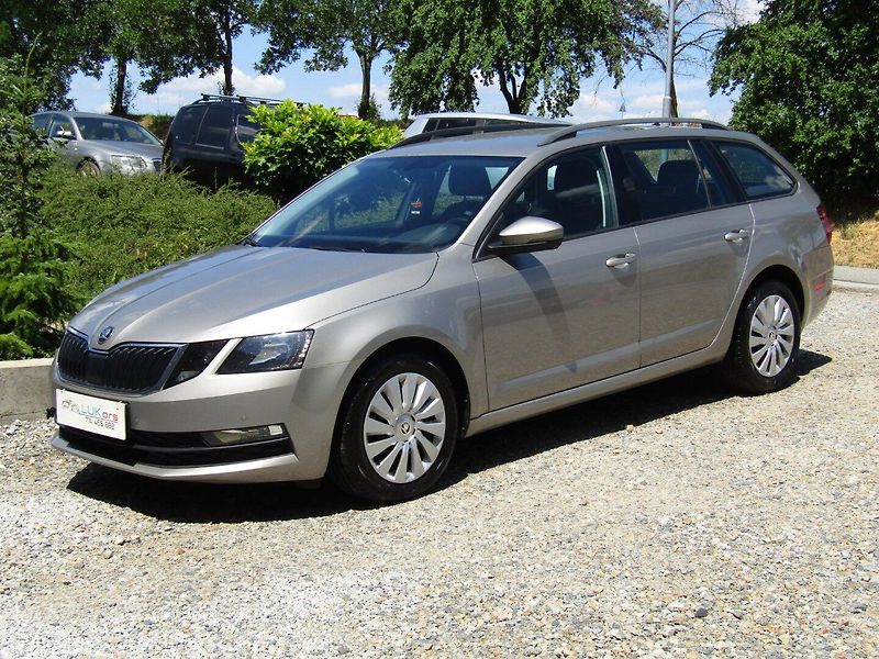 Škoda Octavia (2019) 1.0 TSI 85kW - fotka 7 z 41