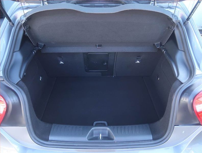 Mercedes-Benz Třídy A (2014) A 250 4MATIC, 4X4, Automat - fotka 14 z 16