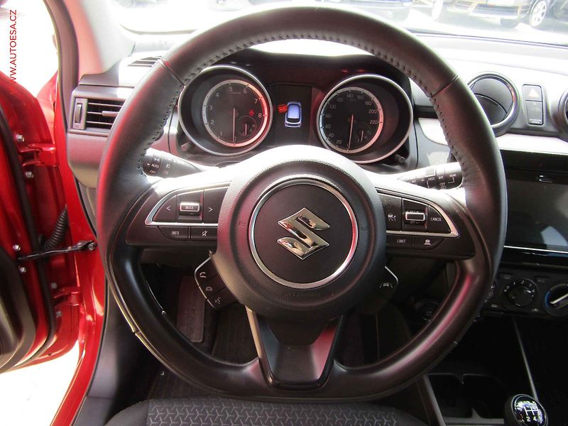 Suzuki Swift (2024) 1.2i, 1.maj,ČR, v tovární - fotka 15 z 18