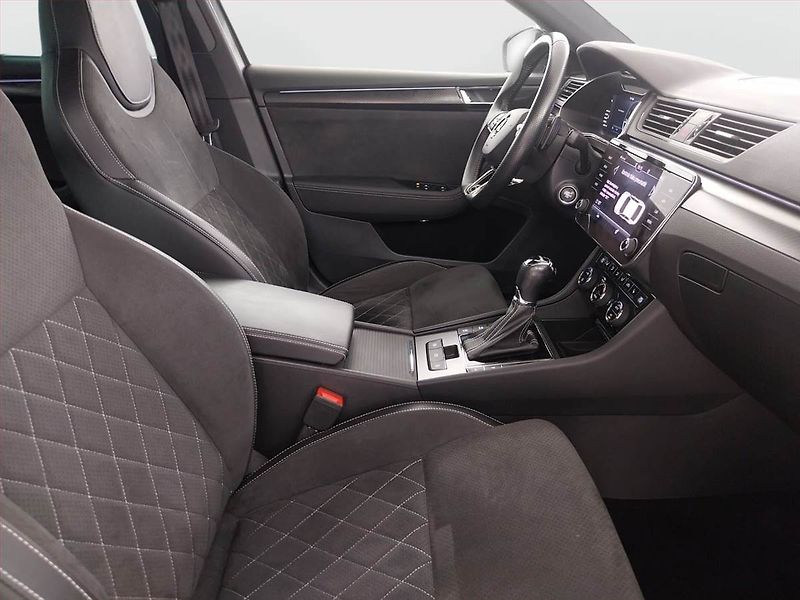 Škoda Superb (2022) Sportline 2.0 TDI - fotka 9 z 22