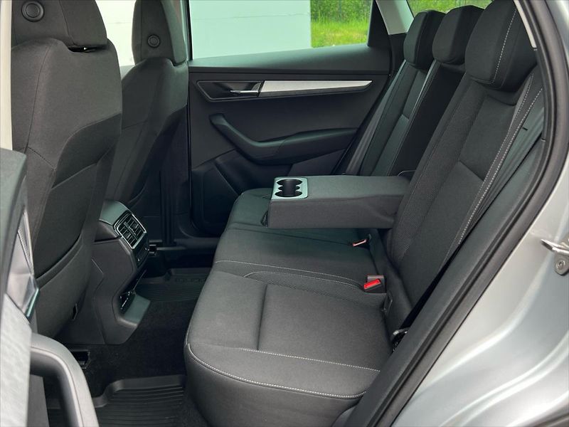 Škoda Karoq 1,5 TSi 110kW 7DSG AMBITION FR - fotka 13 z 27