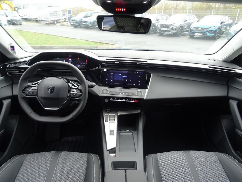 Peugeot 308 (2026) SW ALLURE BHDi 130k S&S EAT8 - fotka 21 z 47