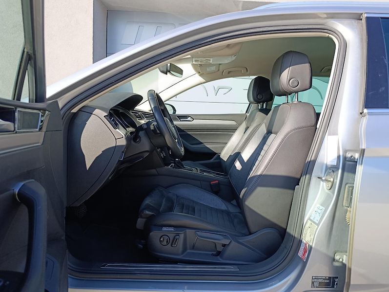 Volkswagen Passat 2.0TDI DSG ČR 1. MAJITEL DPH - fotka 10 z 30