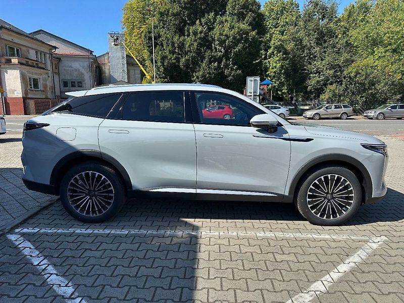 Omoda 9 1.5 Premium, PHEV, AT, SKLADEM - fotka 4 z 34