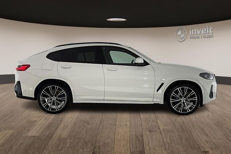 BMW X4 xDrive30d - fotka 2 z 24