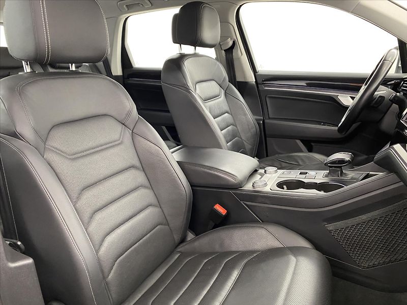 Volkswagen Touareg 3,0 TDI 170 kW 4MOT - fotka 7 z 25