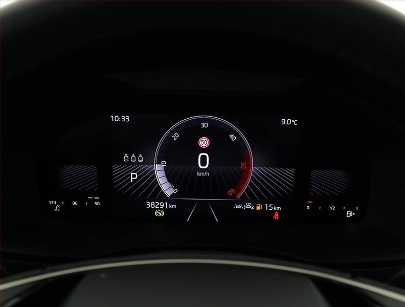 Škoda Karoq (2024) Fresh 2.0 TDI - fotka 9 z 17