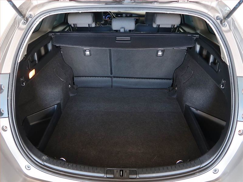 Toyota Auris (2015) 1.2 Ti, Serv.kniha, Tempomat - fotka 13 z 14