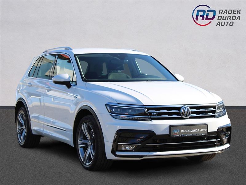 Volkswagen Tiguan 2,0 TDI  1.MAJ,A/T,4x4,R-LINE - fotka 3 z 41
