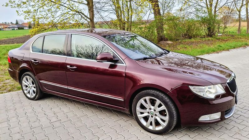 Škoda Superb 2.0 TDI 125 kw 1. majitel  - fotka 20 z 21