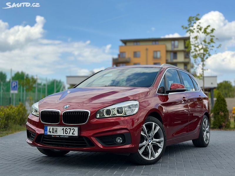BMW Řada 2 (2014) 218d Active Tourer / automat - fotka 1 z 20