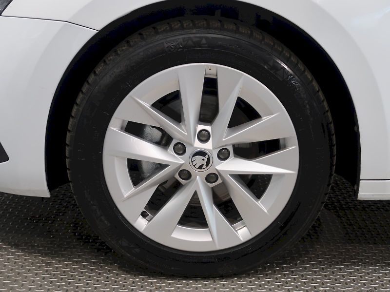 Škoda Octavia (2023) STYLE 2.0TDI 110KW DSG - fotka 12 z 35
