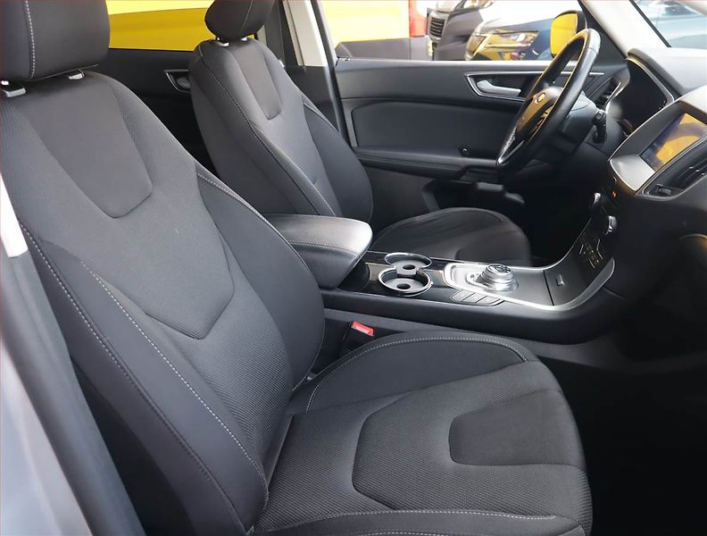 Ford S-MAX (2021) Titanium 2.0 TDCi, Automat - fotka 9 z 25