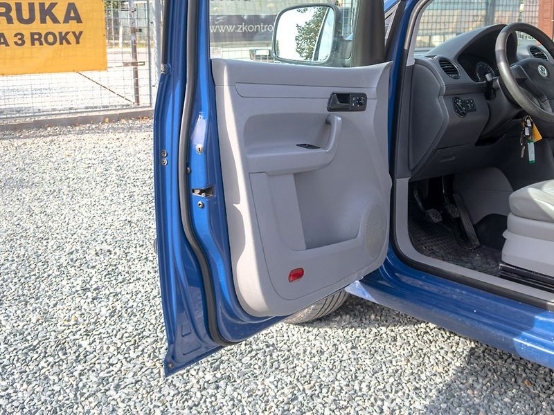 Volkswagen Caddy (2008) ČR 1.9TDI 55KW – PO ROZVODECH - fotka 9 z 36