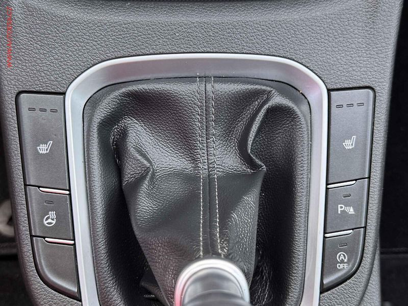 Hyundai i30 (2019) 1.6CRDi, ČR, servis.kniha - fotka 12 z 16