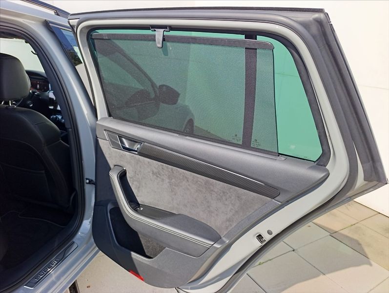 Škoda Superb 2,0 TDi DSG 4x4 Tažné 1maj.,ČR - fotka 42 z 46