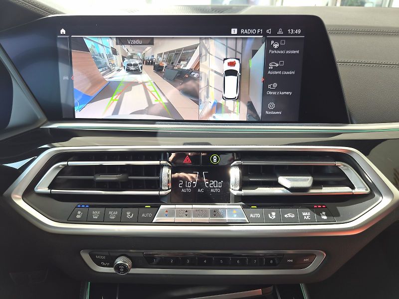 BMW X5 xDrive40i - fotka 26 z 33