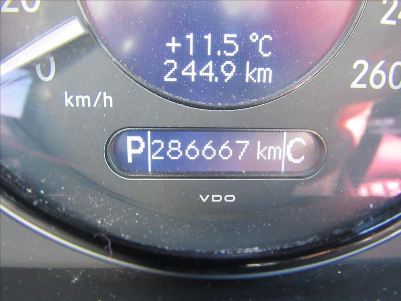 Mercedes-Benz CLS 3,0 320 CDi 7-GR-Tronic Elegan - fotka 14 z 30