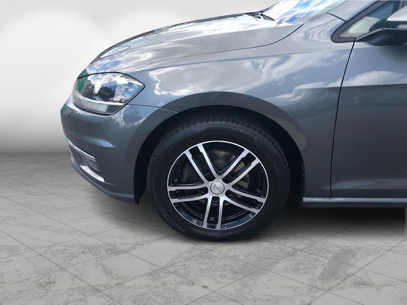 Volkswagen Golf Variant 2,0 TDI 4Motion - fotka 10 z 30