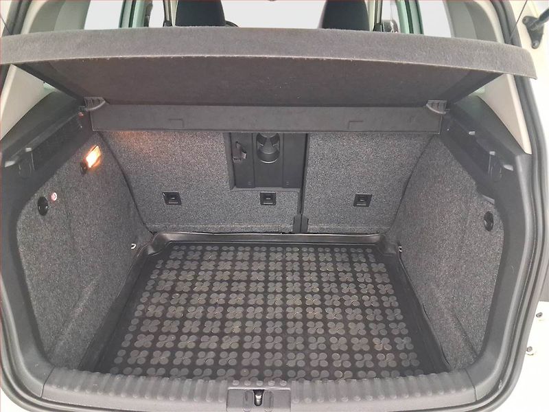 Volkswagen Tiguan (2014) 1.4 TSI, Park. senzory - fotka 14 z 16