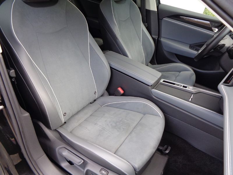 Volkswagen Passat Business  1.5 eTSI 7DSG  110 k - fotka 21 z 30