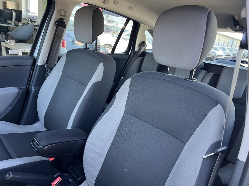 Renault Clio 1.2i 16v KLIMA KOUPENO V ČR - fotka 10 z 34