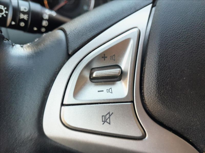 Hyundai ix20 1,6i 91kW 38 000km - fotka 39 z 54