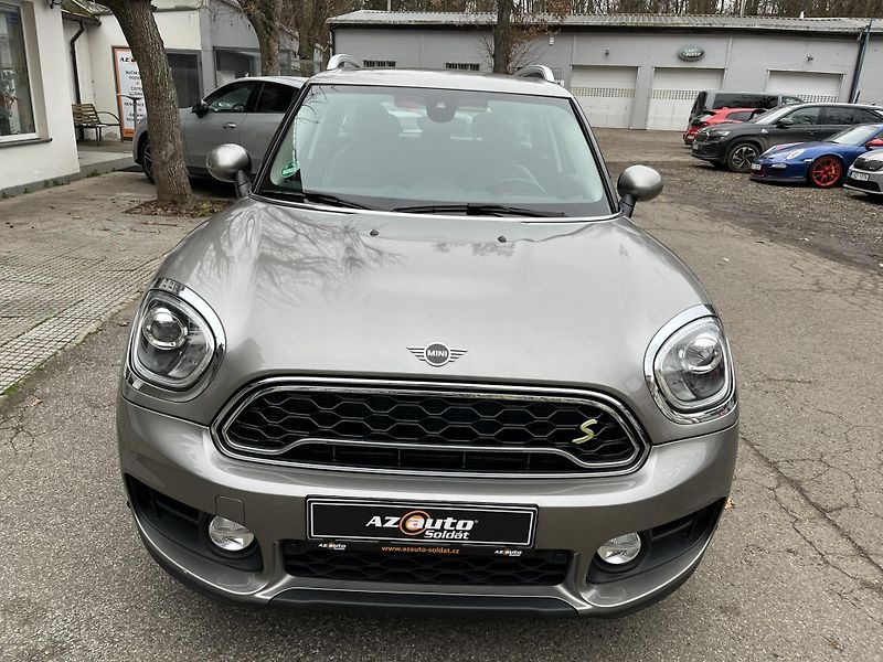 Mini Countryman (2019) COOPER SE ALL4 - fotka 3 z 37