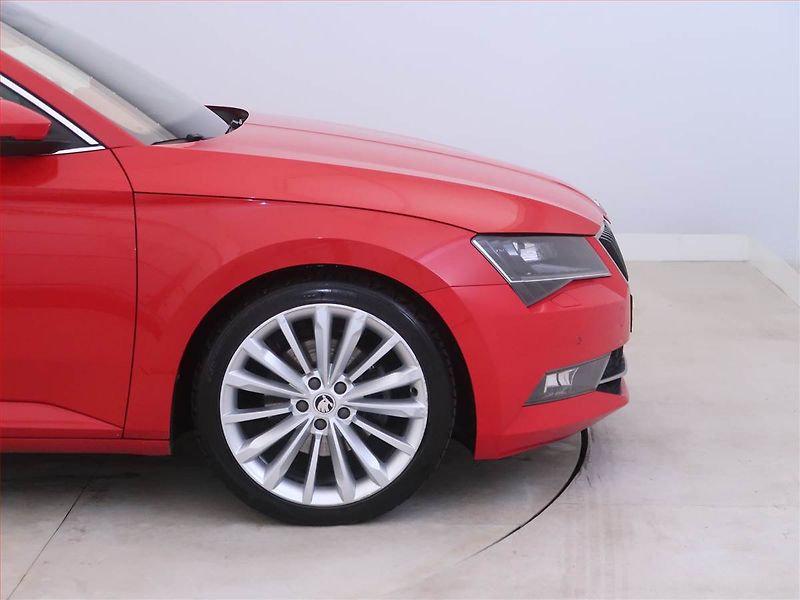 Škoda Superb (2016) Style Plus 1.4 TSI, Automat - fotka 13 z 16