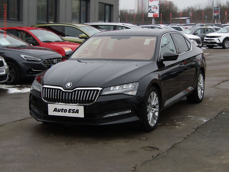 Škoda Superb (2019) 2.0TDi, 2.maj,ČR, DSG, STK10 - fotka 3 z 22