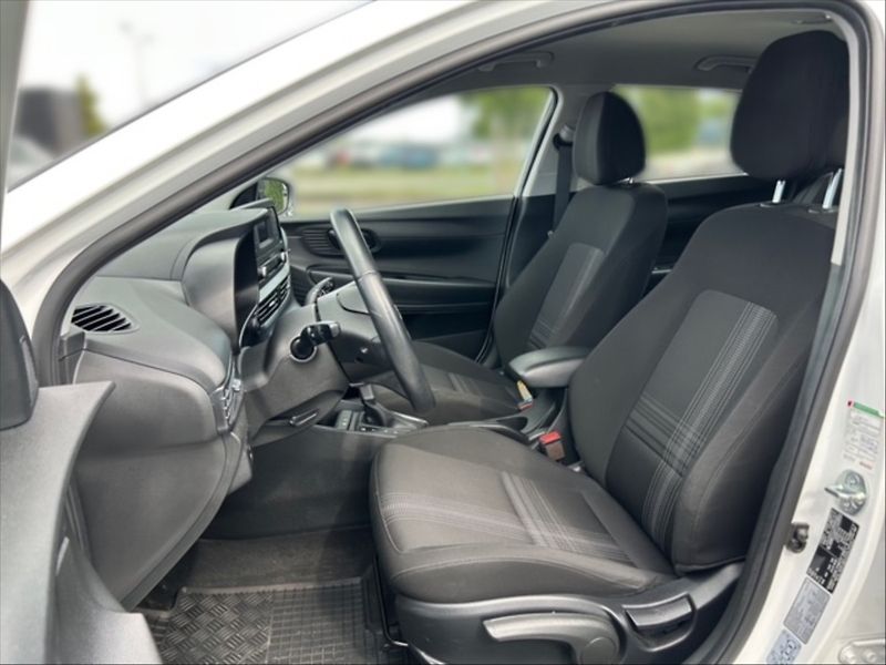 Hyundai i20 1,0 T-GDI 74 Co.Club AT - fotka 7 z 11