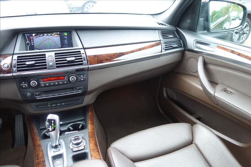 BMW X5 40d 225KW,xDRIVE,PANORAMA. - fotka 30 z 50