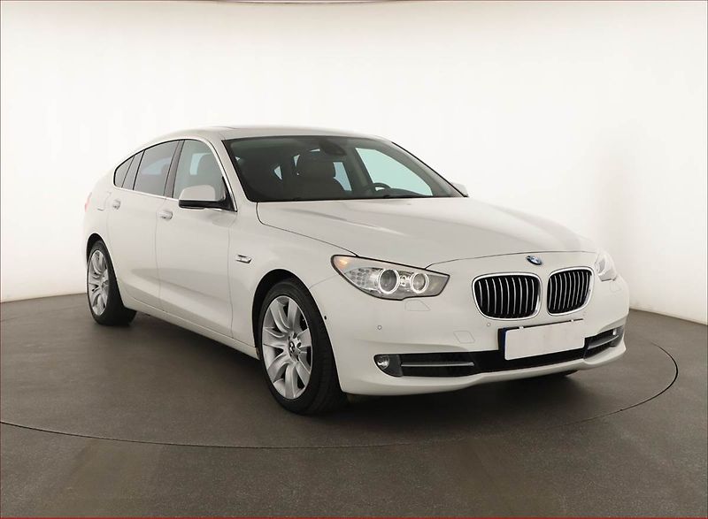 BMW Řada 5 (2012) 530d GT, Automat, Navi, Xenony - fotka 1 z 20