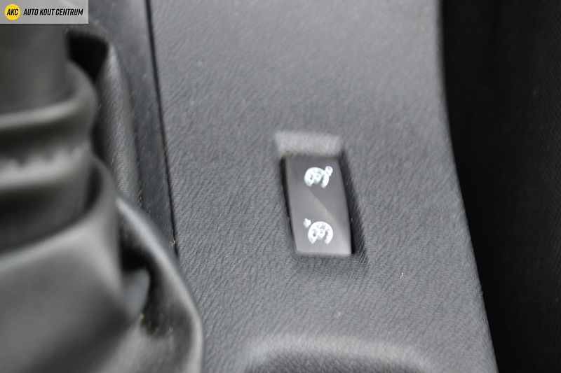 Renault Mégane 1.6i-16V 81kW LIFE - fotka 19 z 42