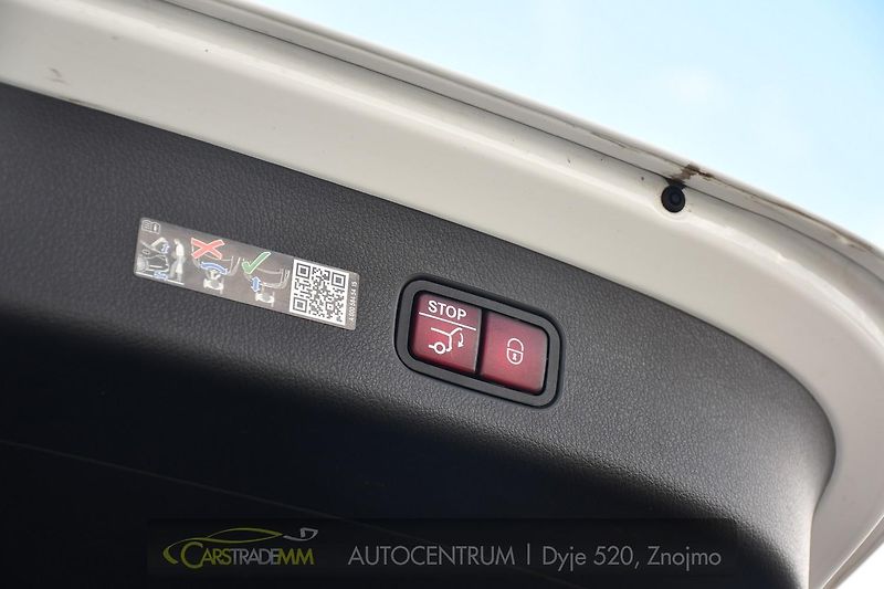 Mercedes-Benz GLC 300de 4M TAŽNÉ K360°ČR 1M - fotka 52 z 58