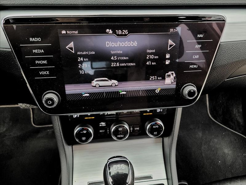 Škoda Superb 1,4 Rezervace!TSI,PHEV,DSG,LED - fotka 30 z 50