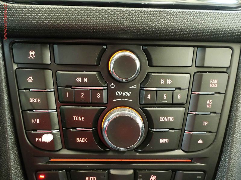 Opel Meriva (2016) 1.4i, 2.maj,ČR, servis.kniha - fotka 18 z 22