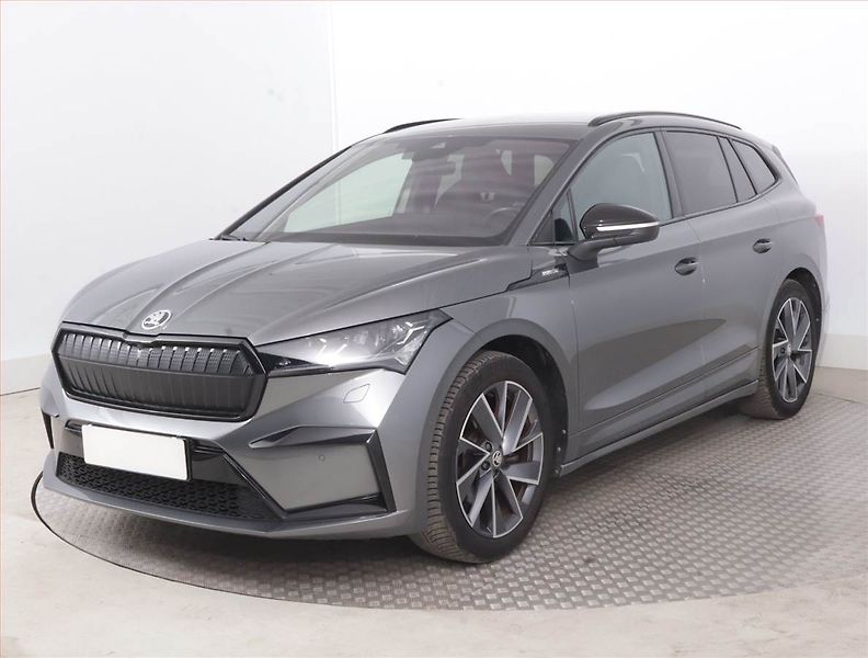 Škoda Enyaq (2023) Sportline 60 (62 kWh), SoH 93% - fotka 2 z 21