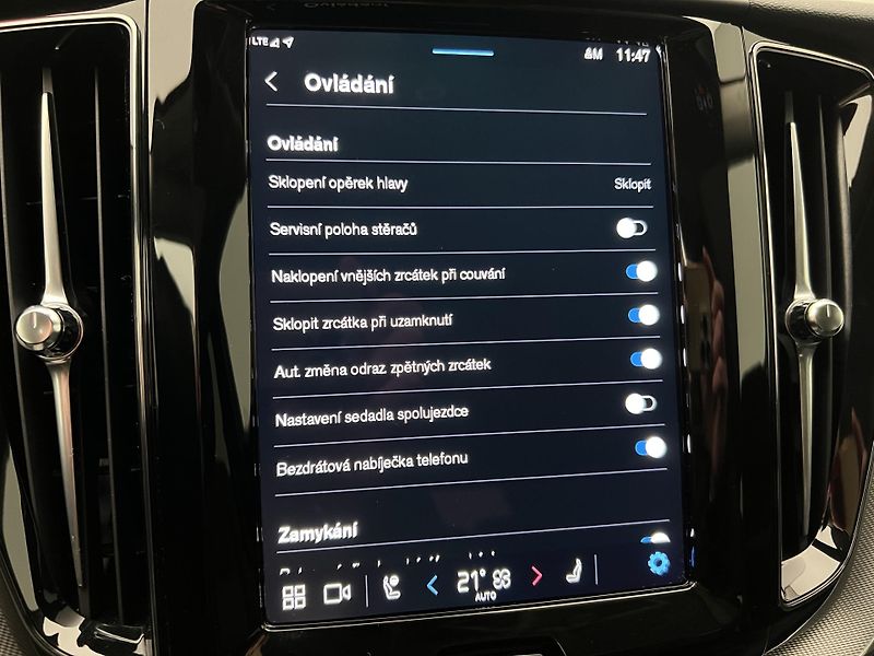 Volvo XC60 T6 AWD RECHARGE PLUS REZERVACE - fotka 38 z 46