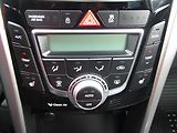 Hyundai i30 (2013) 1.6 CRDi, ČR, AC, tempo - náhled 16