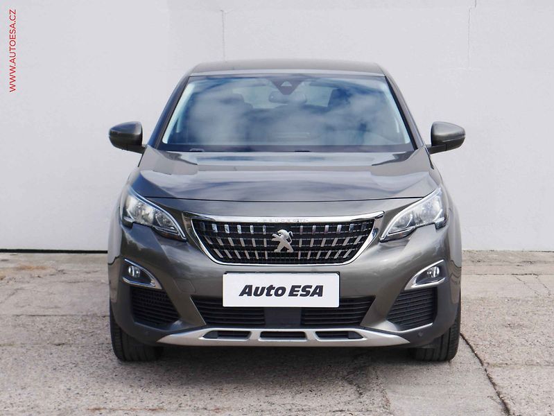 Peugeot 3008 (2019) 1.5 HDi, Allure, navi, kamera - fotka 2 z 16