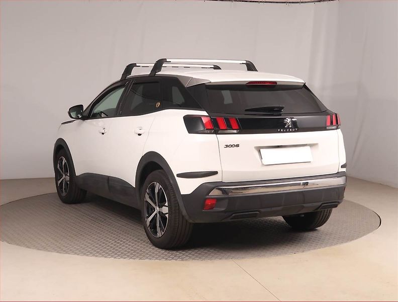 Peugeot 3008 (2020) 1.2 PureTech, Serv.kniha - fotka 4 z 15